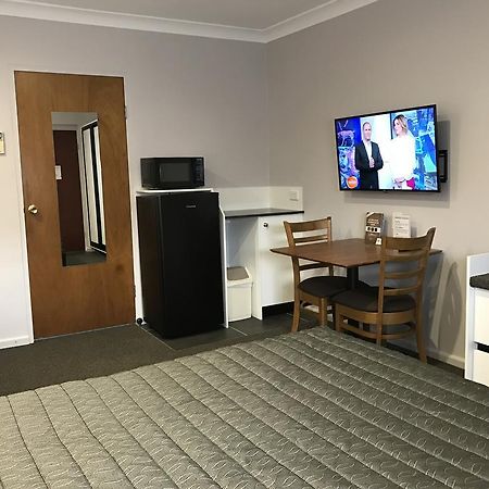 Roydons Motor Inn Tamworth Dış mekan fotoğraf