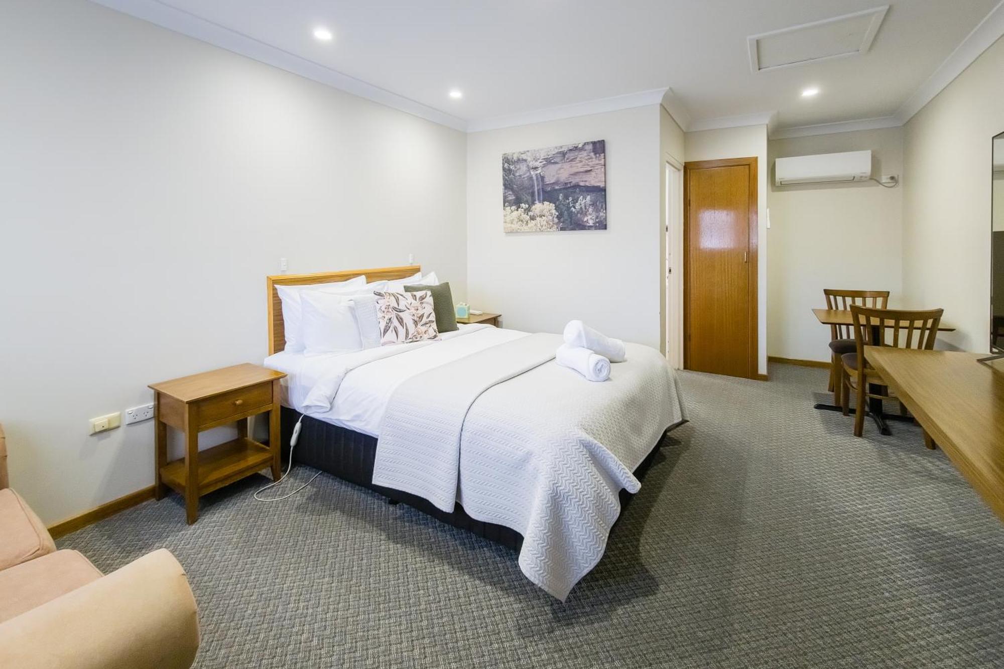 Roydons Motor Inn Tamworth Dış mekan fotoğraf