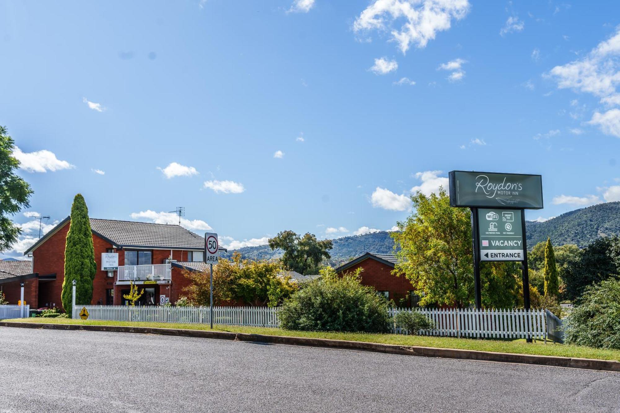 Roydons Motor Inn Tamworth Dış mekan fotoğraf