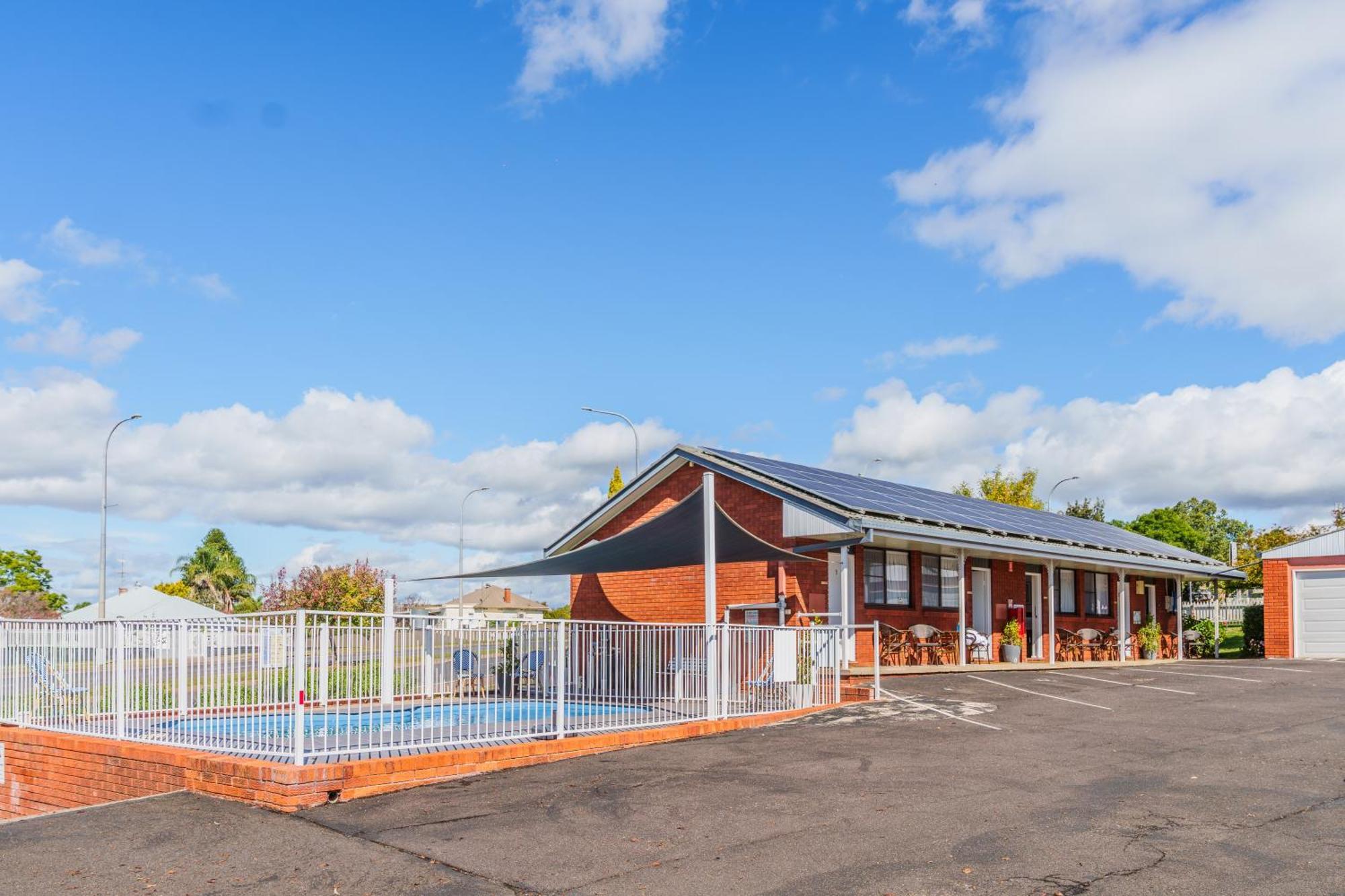 Roydons Motor Inn Tamworth Dış mekan fotoğraf