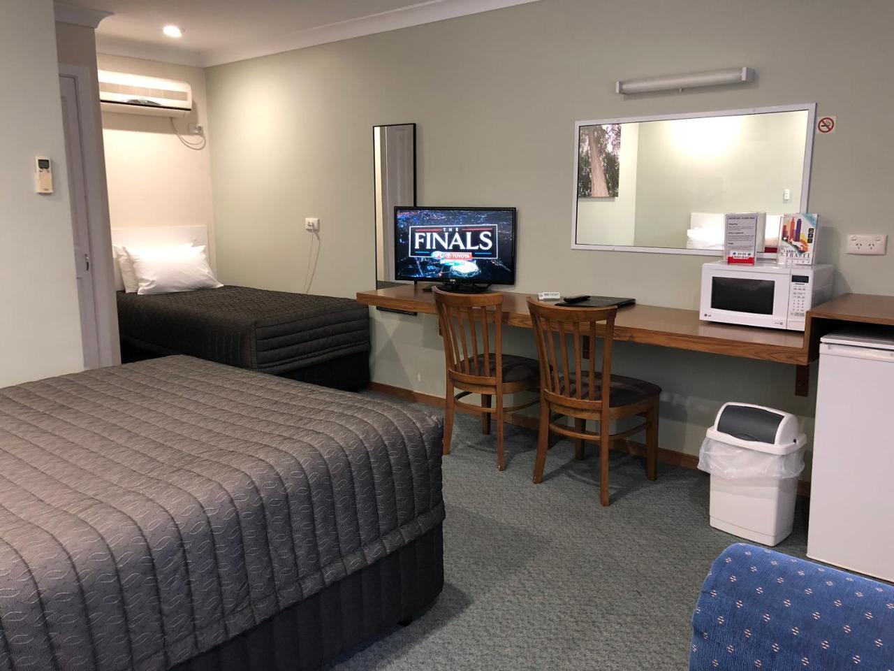 Roydons Motor Inn Tamworth Dış mekan fotoğraf