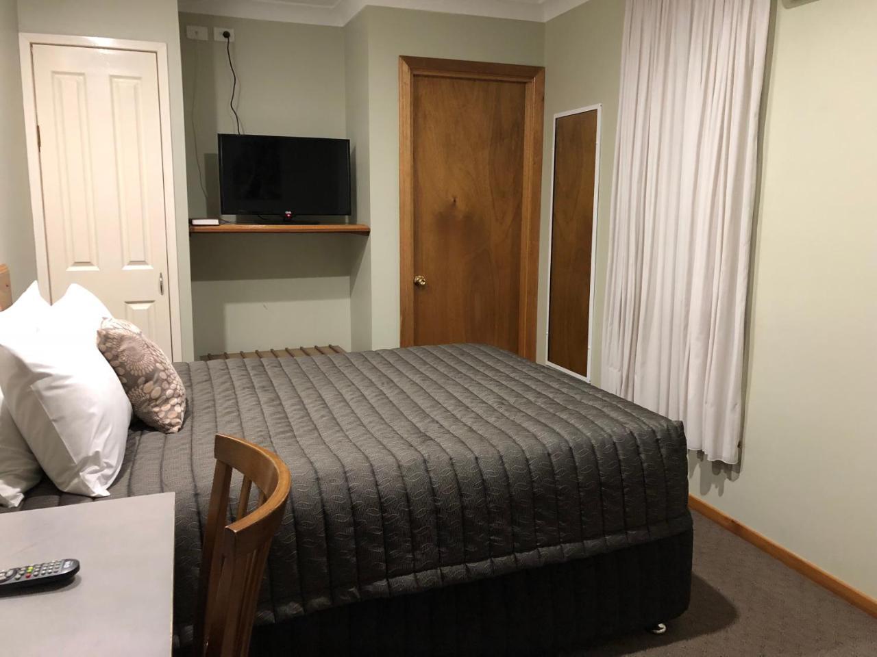 Roydons Motor Inn Tamworth Dış mekan fotoğraf